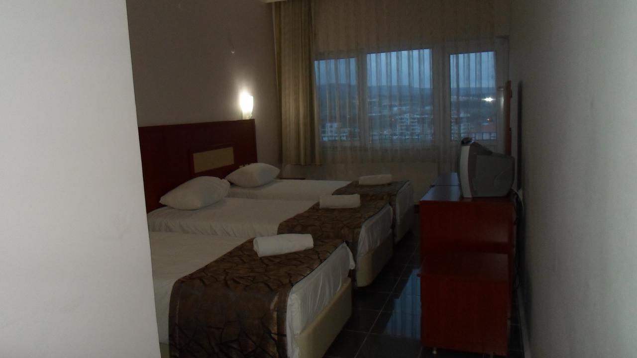 Canakkale Uygulama Oteli̇ Ngoại thất bức ảnh
