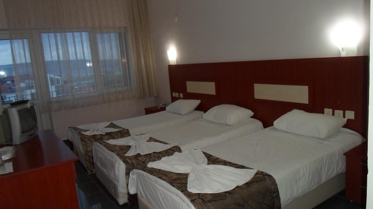 Canakkale Uygulama Oteli̇ Ngoại thất bức ảnh