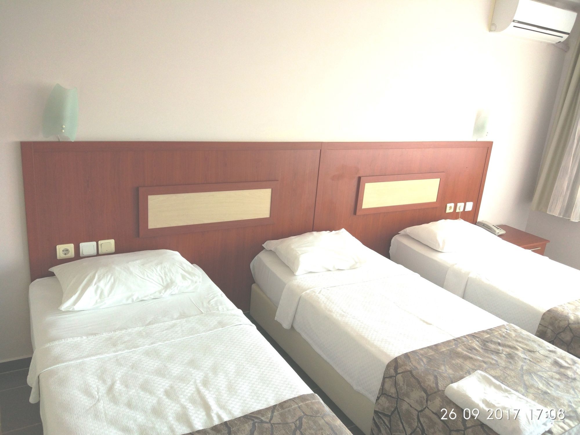 Canakkale Uygulama Oteli̇ Ngoại thất bức ảnh